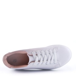 Women's faux leather sneaker