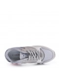 Zapatilla de material mixto con cordones