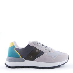 Zapatilla de material mixto con cordones