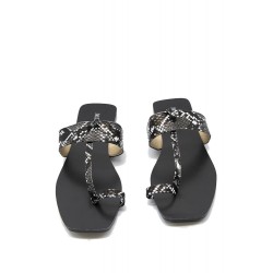 Women's flat flip flops