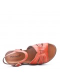 Flat sandals in faux leather for women