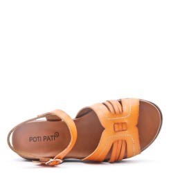 Flat sandals in faux leather for women