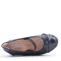Girl's ballerina in faux leather