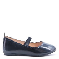 Girl's ballerina in faux leather