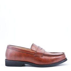 Leather moccasin with flange