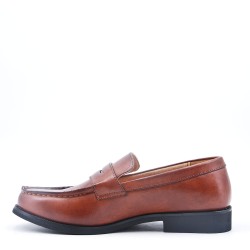 Leather moccasin with flange