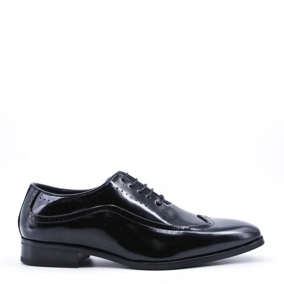 Lace-up faux leather derby