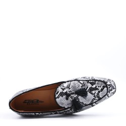 Imitation leather moccasin
