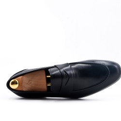 Black loafer with flange leather