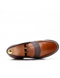 Leather moccasin with flange