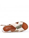 Flat sandals in faux leather for women