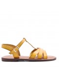 Flat sandals in faux leather for women