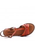 Flat sandals in faux leather for women