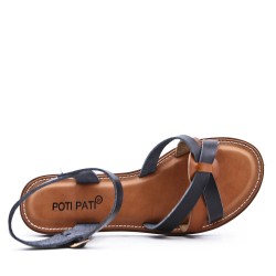 Flat sandals in faux leather for women