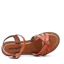 Flat sandals in faux leather for women