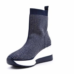 Mixed-material ankle boot