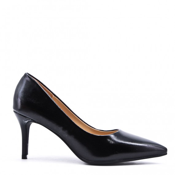 Leatherette pump with heels