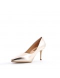 Leatherette pump with heels