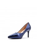 Leatherette pump with heels