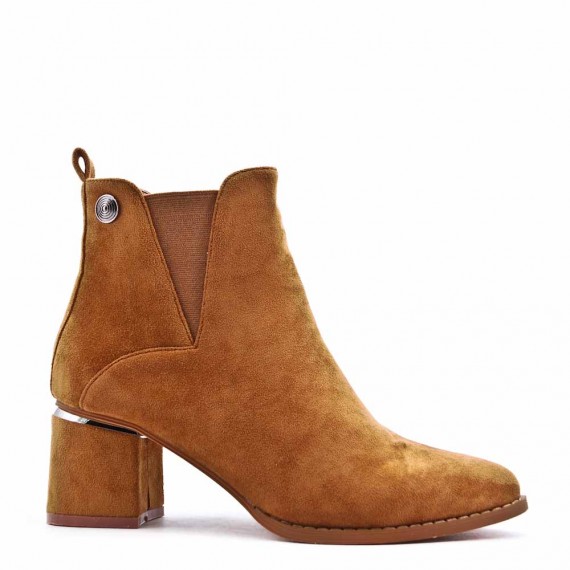 Ankle boot in faux suede