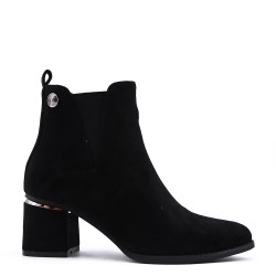 Ankle boot in faux suede