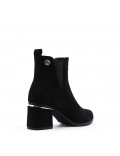 Ankle boot in faux suede