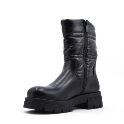 Ankle boot in a mix of materials for autumn and winter