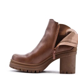 Ankle boot in a mix of materials for autumn and winter