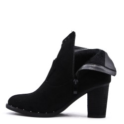 Ankle boot in a mix of materials for autumn and winter