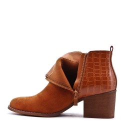 Ankle boot in a mix of materials for autumn and winter