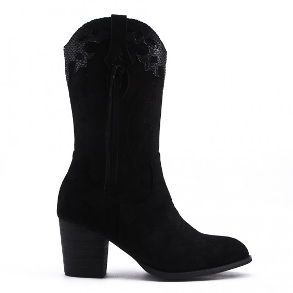 Ankle boot in faux suede