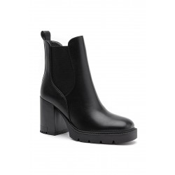 Bottine en simili cuir