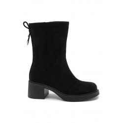 Ankle boot in faux suede