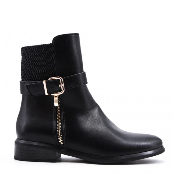 Ankle boot in a mix of materials for autumn and winter