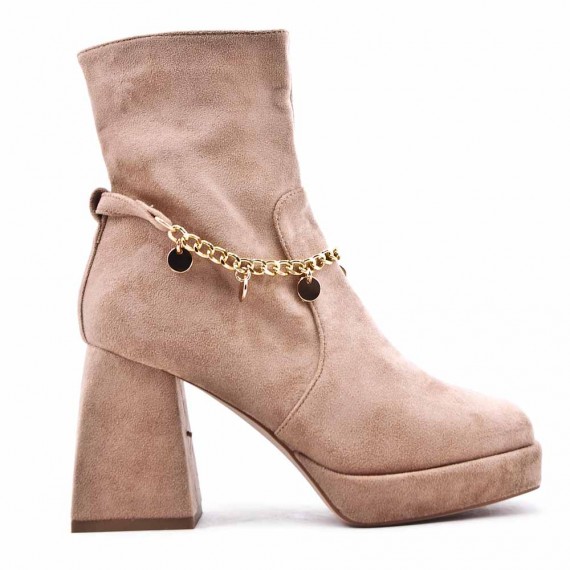 Ankle boot in faux suede