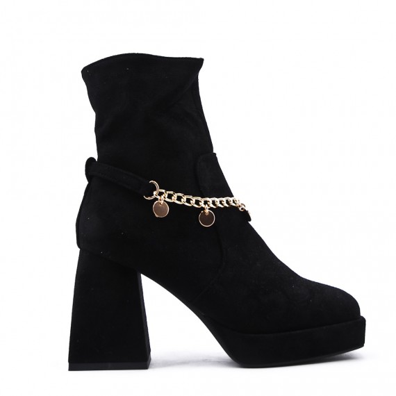 Ankle boot in faux suede