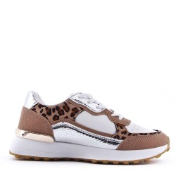 Women's faux leather sneaker