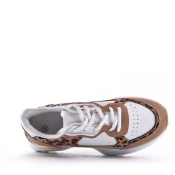 Women's faux leather sneaker