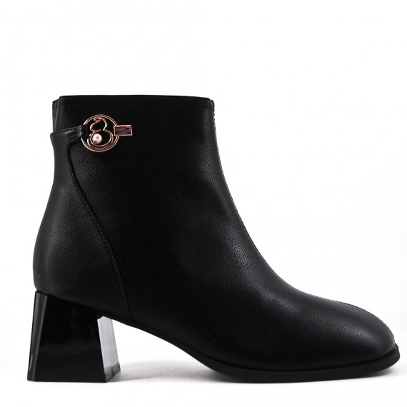 Faux leather ankle boot