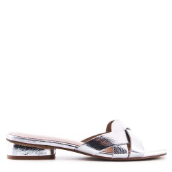 Flat sandals in faux leather for women