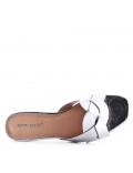 Flat sandals in faux leather for women