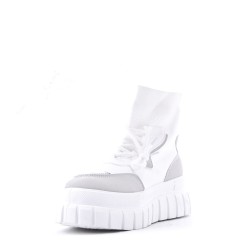 Bottine en simili cuir