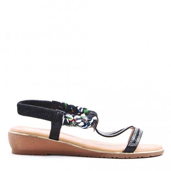 Flat sandals in faux leather for women