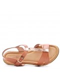 Flat sandals in faux leather for women