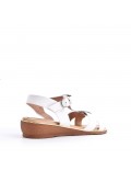 Flat sandals in faux leather for women