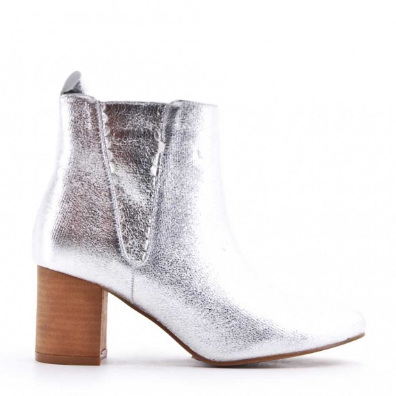 Faux leather ankle boot