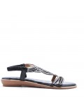 Flat sandals in faux leather for women