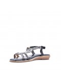 Flat sandals in faux leather for women