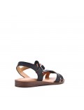 Flat sandals in faux leather for women