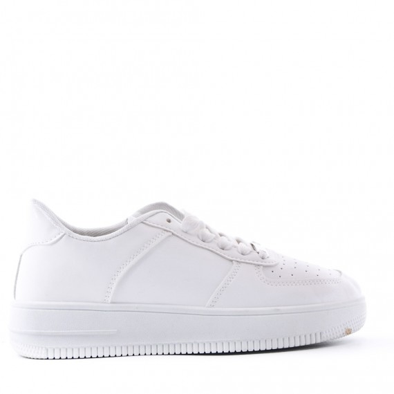 Women's faux leather sneaker